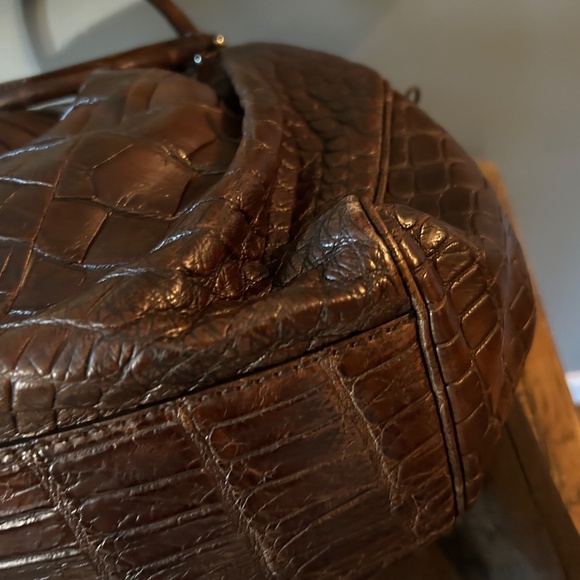 Large genuine crocodile dark cognac Gucci Sukey. Rare! - Picture 5 of 12